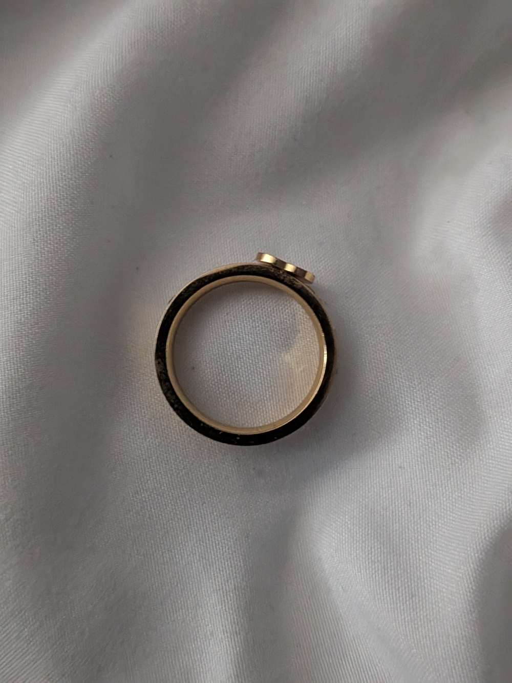 Stainless Steel. Gold Heart Ring - Picture 3 of 5